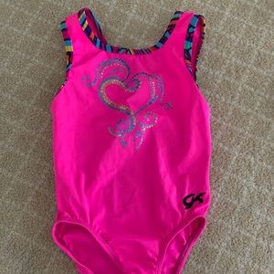 Girls gymnastics leotard (size 4-6)